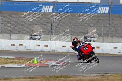 media/Nov-26-2022-Fastrack Riders (Sat) [[b001e85eef]]/Level 3/Session 3 Outside Turn 9/